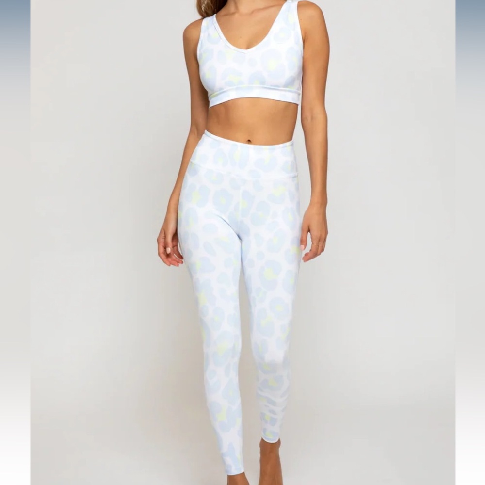 Sol Angeles Snow Leopard Active Set